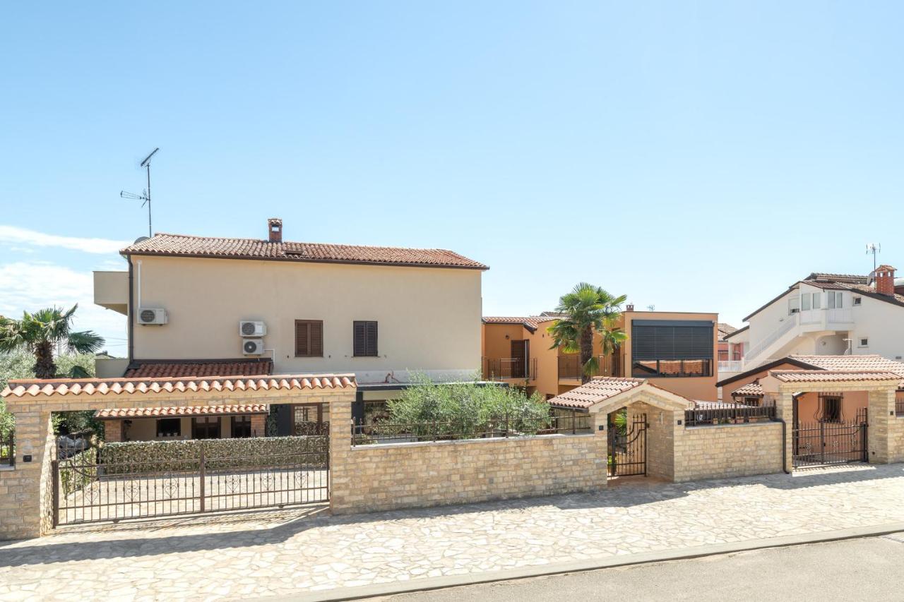 Apartments Nono Poreč Exterior foto